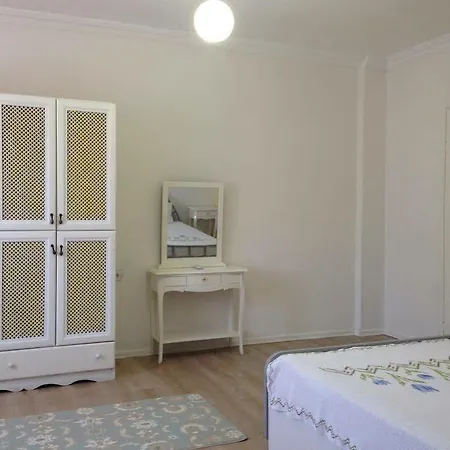Zeren Hotel 3*